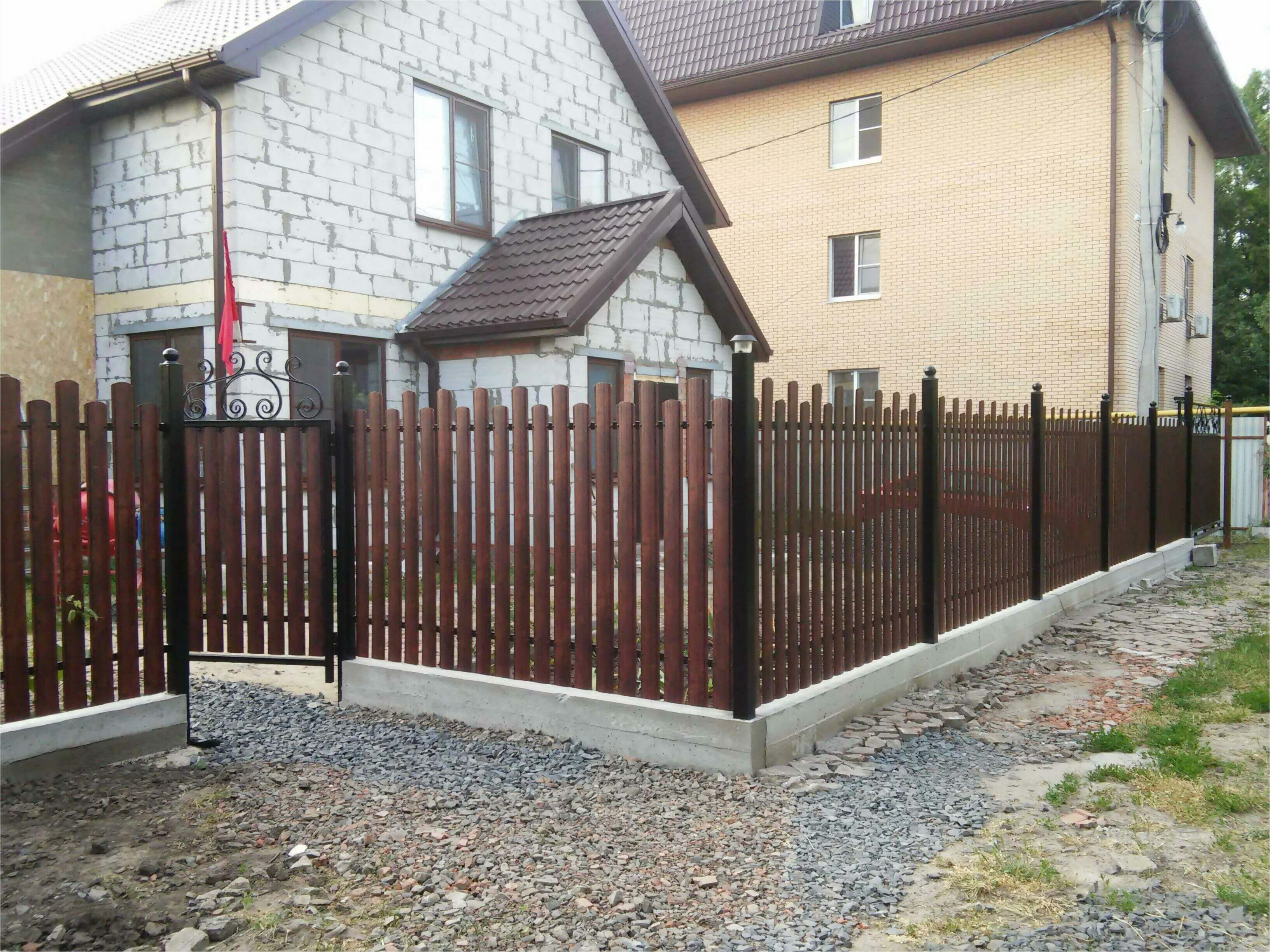 Забор из штакетника 90м фото5 в Владивостоке