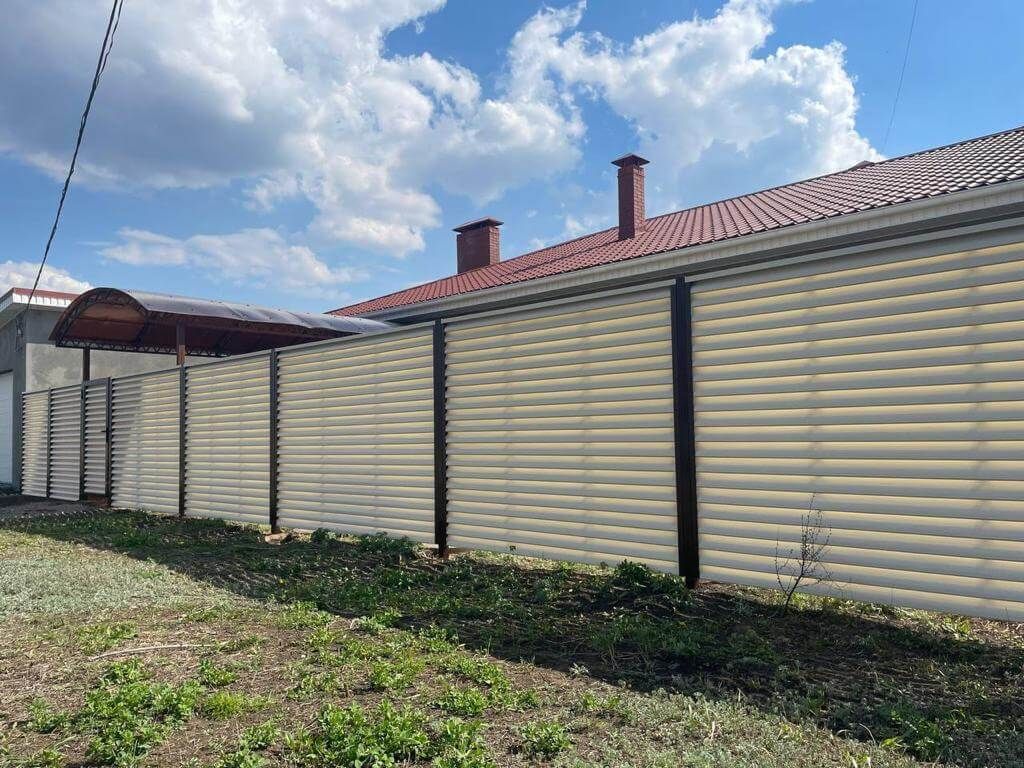 Забор из ламелей Еврожалюзи 25м RAL1015/1015 Слоновая Кость двусторонний в Владивостоке
