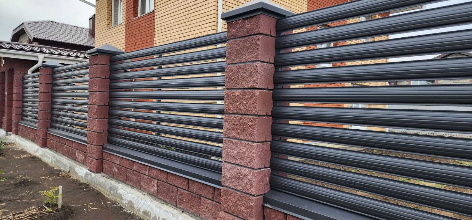 Забор-ранчо из штакетника 21м RAL7024/7024 Серый Графит МАТТЕ двусторонний в Владивостоке