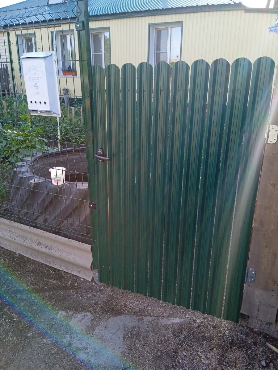 Калитка из штакетника ЭКО-М RAL6005/6005 Зеленый Мох двусторонний в Владивостоке