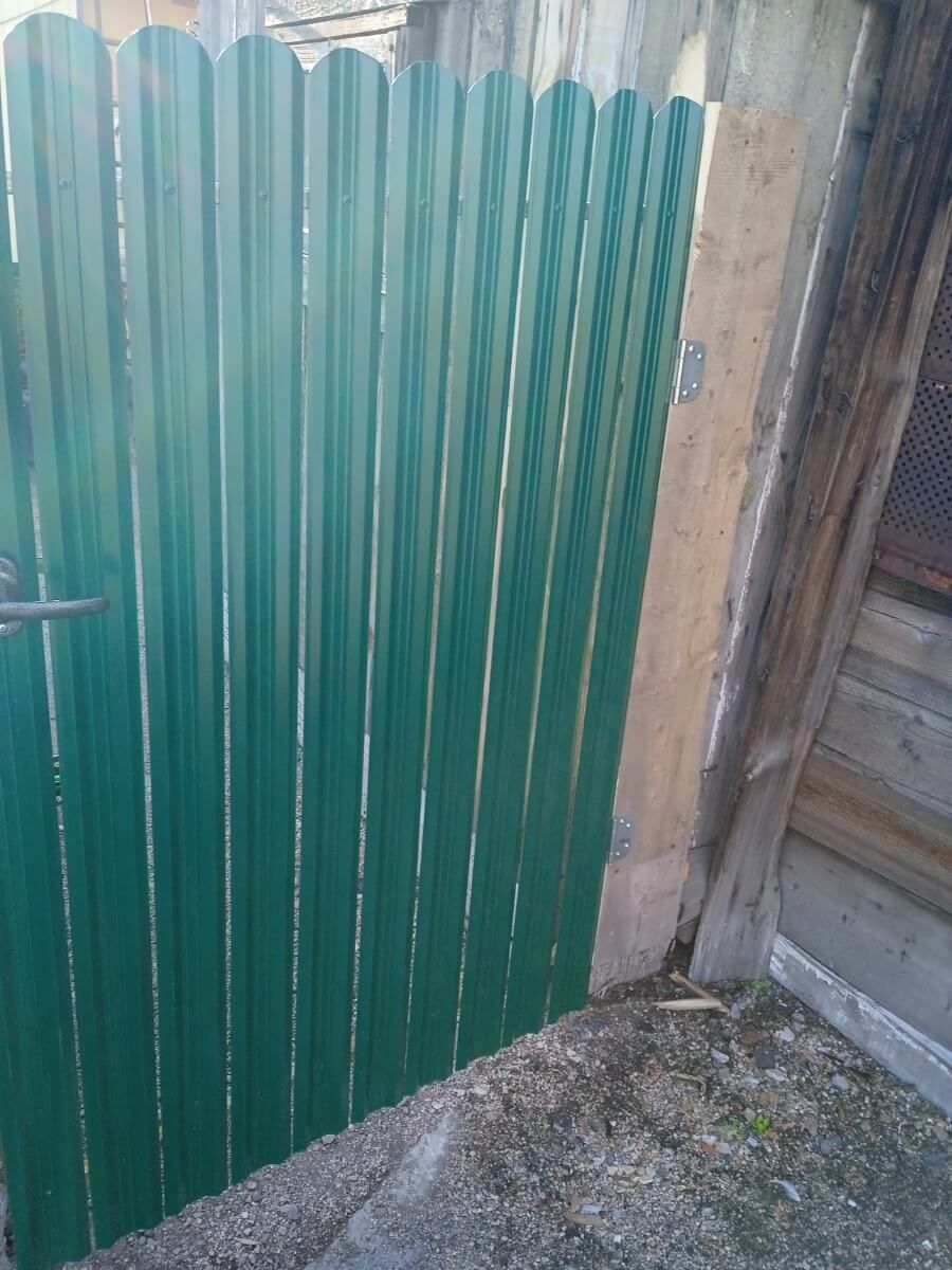 Калитка из штакетника ЭКО-М RAL6005/6005 Зеленый Мох двусторонний фото 1 в Владивостоке