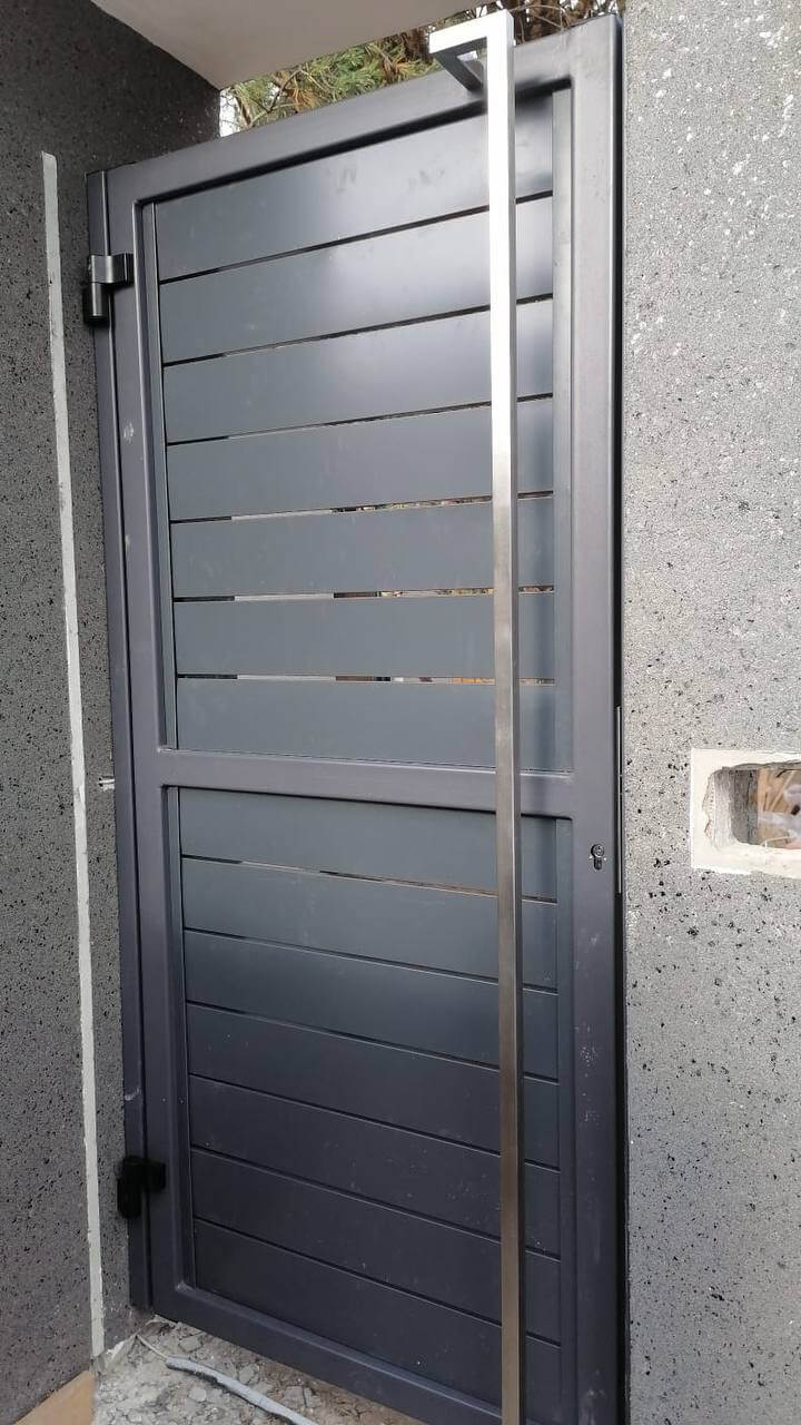 Забор-ранчо из металлопланкена 36м RAL7024 Серый Графит фото 5 в Владивостоке