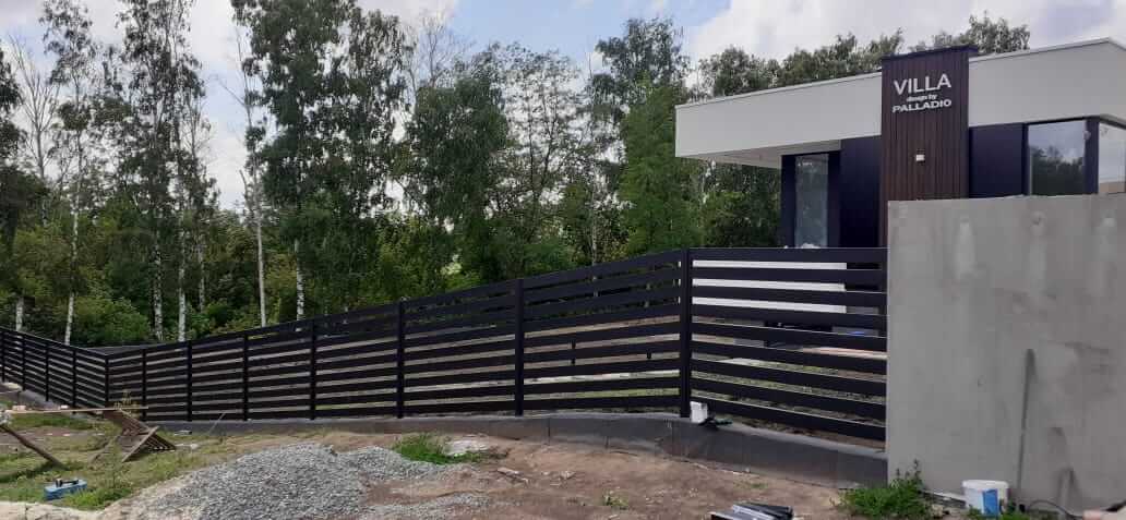 Забор-ранчо из металлопланкена 48м RAL9005 Черный МАТТЕ фото 2 в Владивостоке