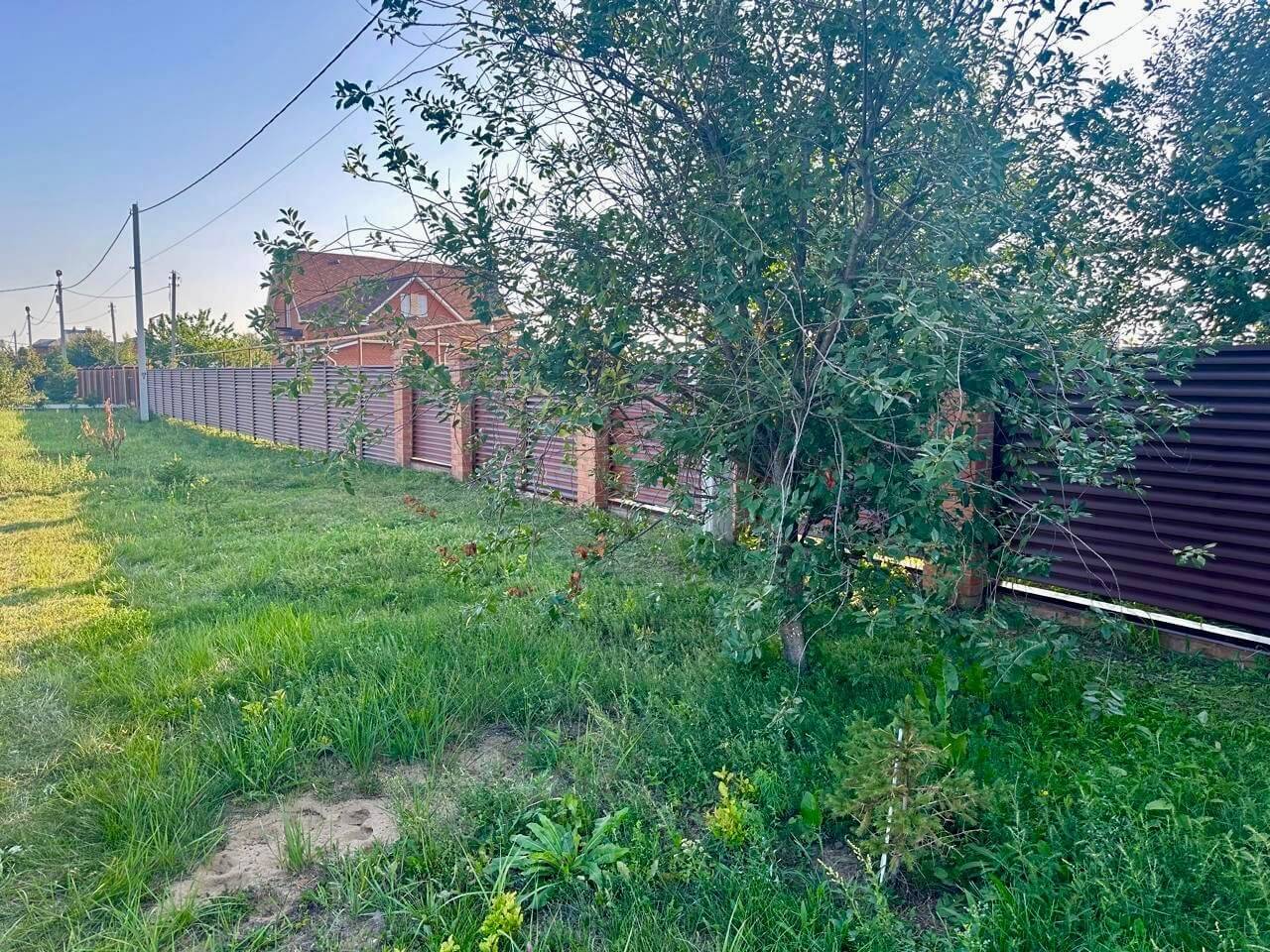 Забор из ламелей Еврожалюзи 53м RAL8017/8017 Шоколад двусторонний МАТТЕ фото 4 в Владивостоке