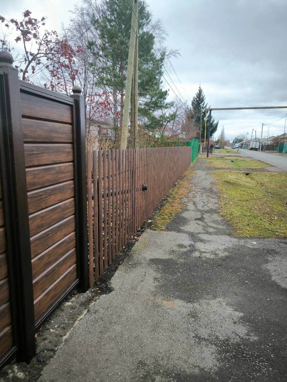 Забор из металлосайдинга Евро-Брус 46м Античное Дерево Принтек фото 3 в Владивостоке